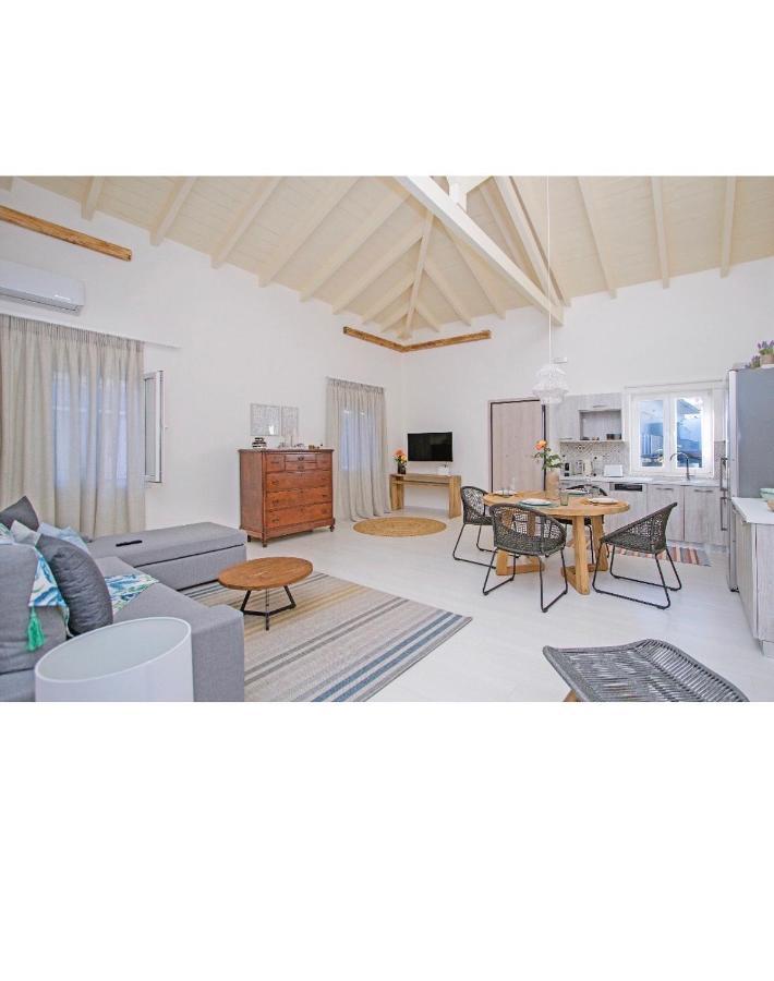 Athena Luxury Apartments Mesongi Bagian luar foto